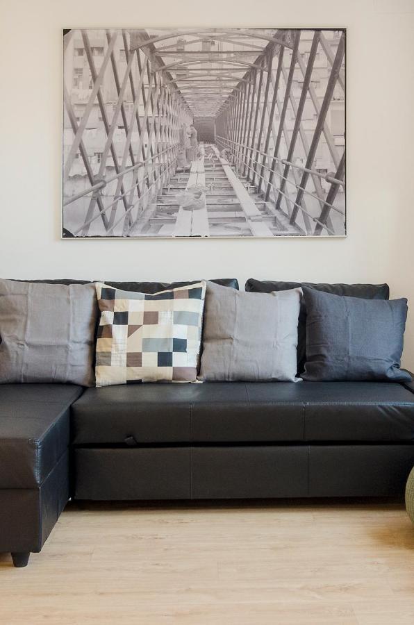 Juli Garreta'S Apartment Girona Bagian luar foto