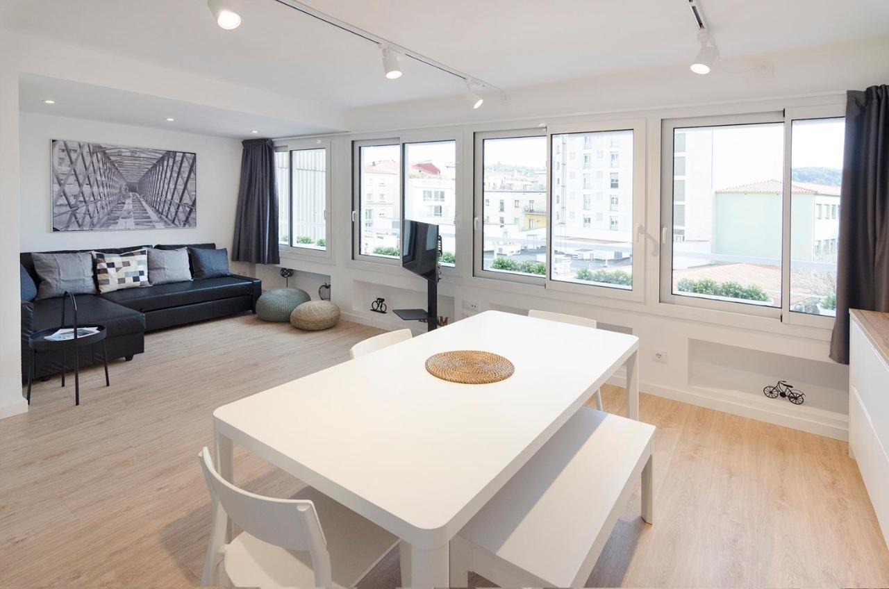 Juli Garreta'S Apartment Girona Bagian luar foto